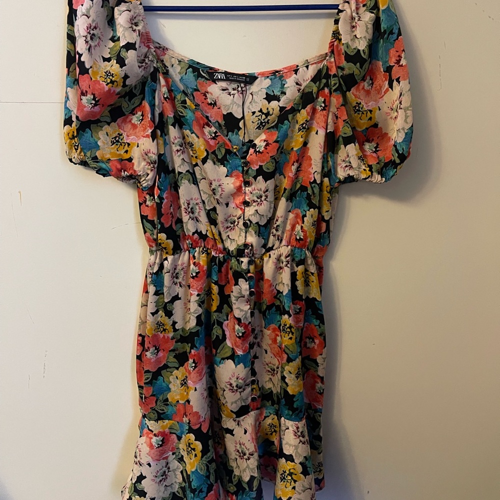 Zara mini floral dress with cinched waist